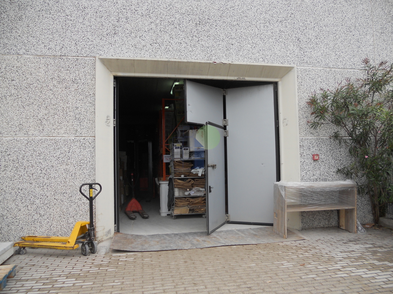 Capannone in vendita in via guarini, Livorno