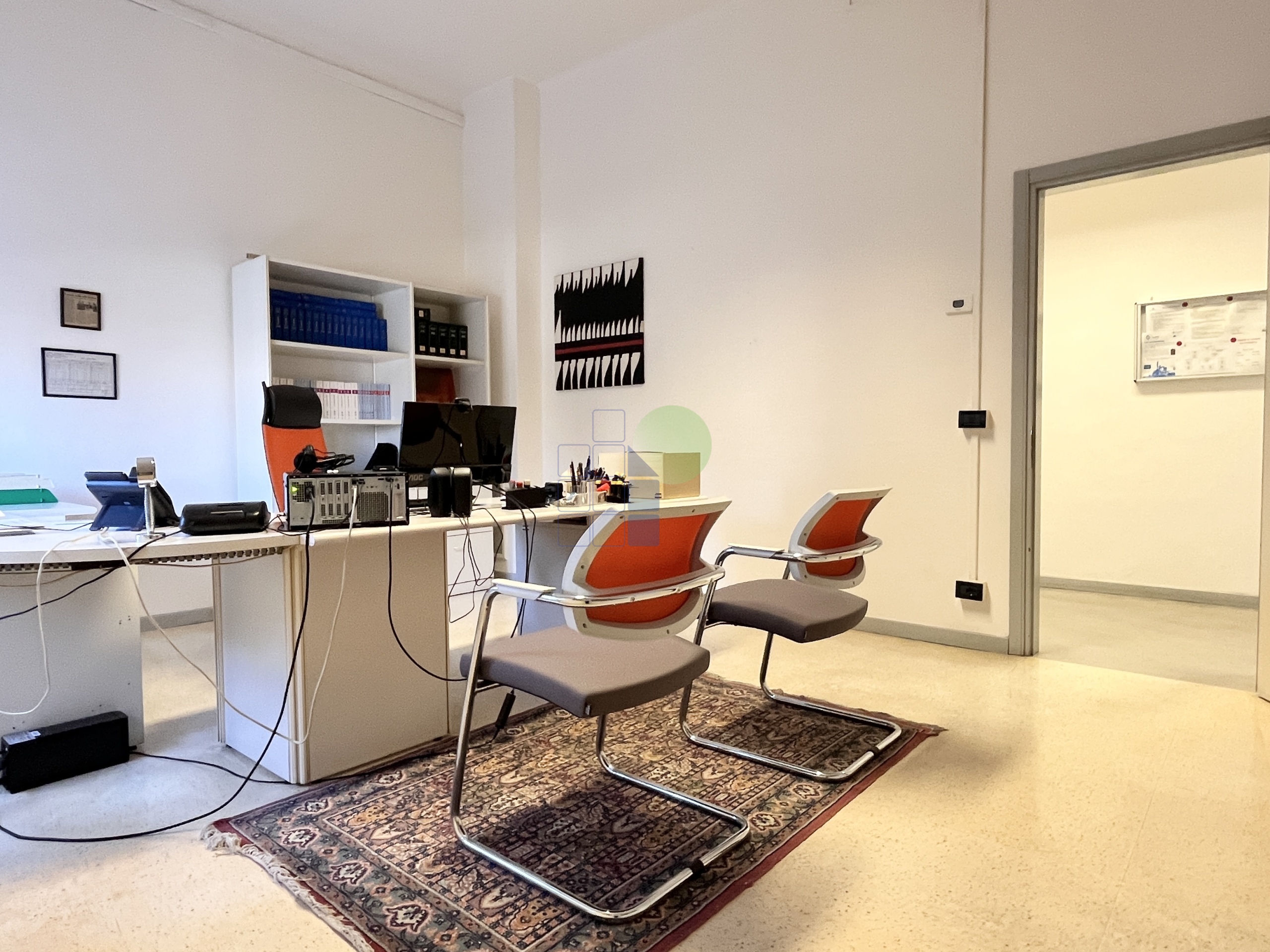 Ufficio in affitto in via l. da vinci 35, Livorno