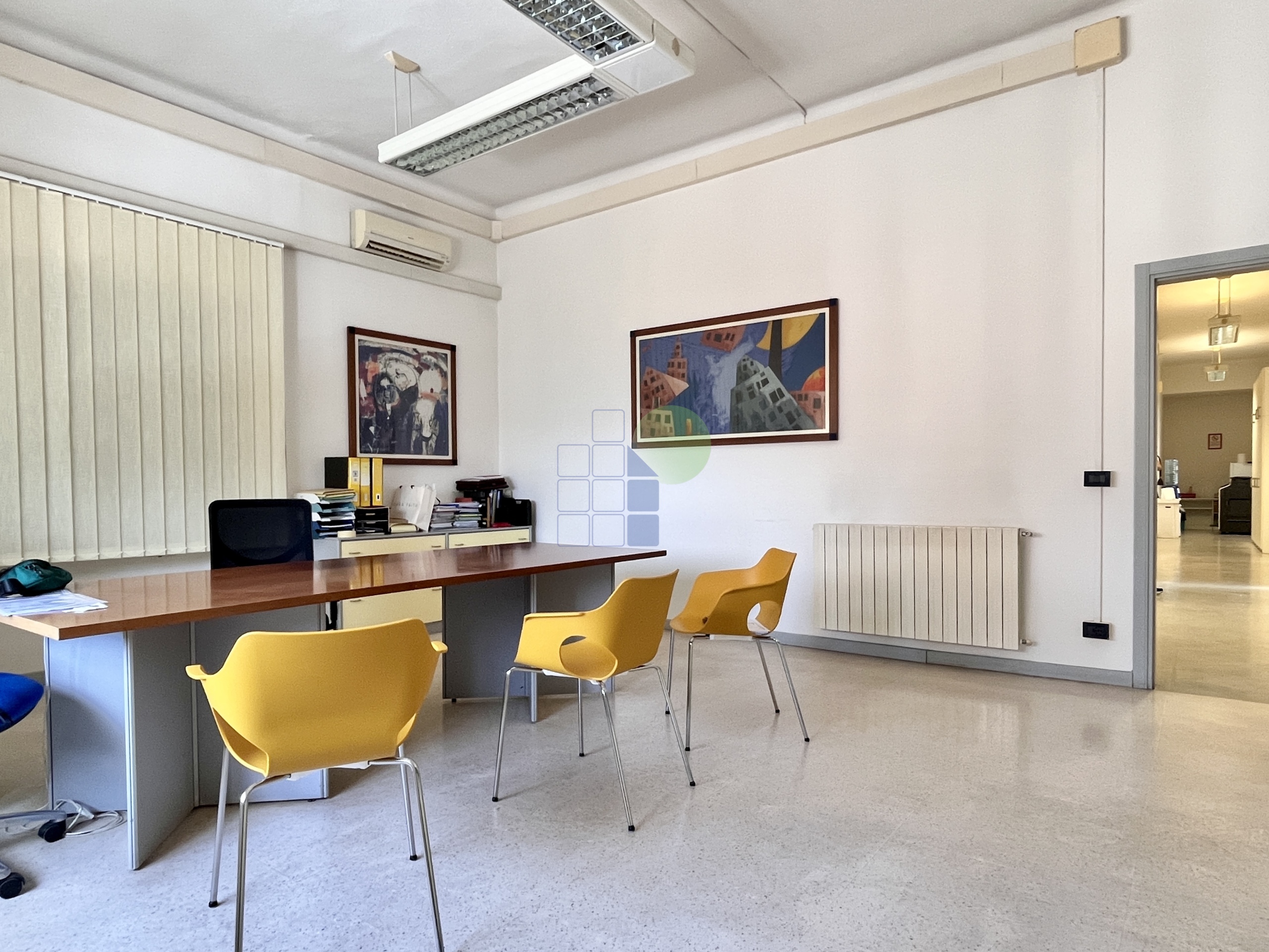 Ufficio in affitto in via l. da vinci 35, Livorno