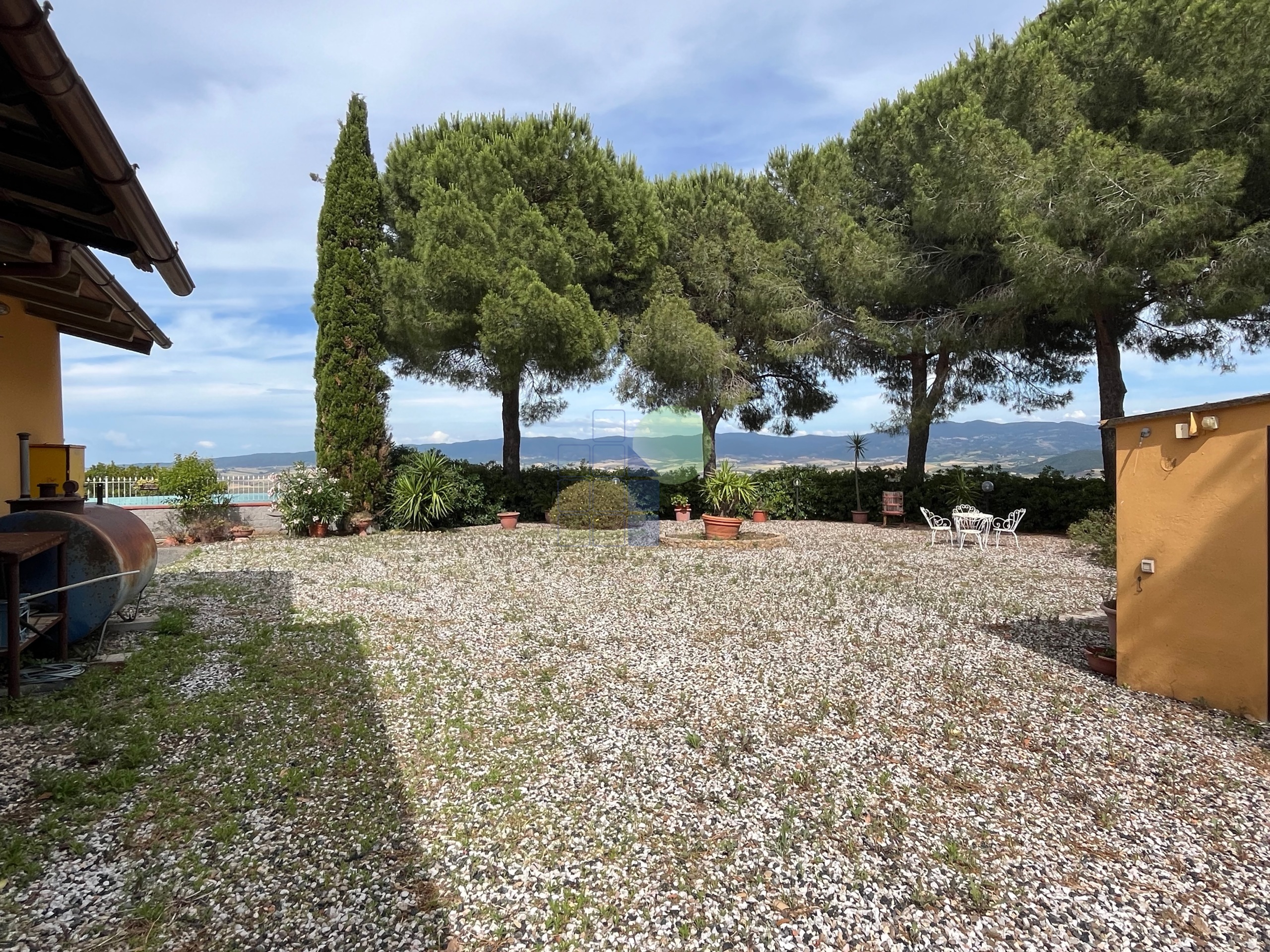 Rustico con giardino in via traversa livornese 11, Rosignano Marittimo