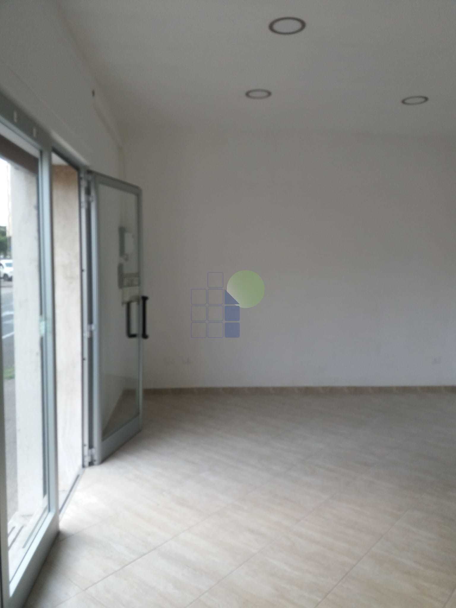 Locale commerciale ristrutturata in via toscana 34, Livorno
