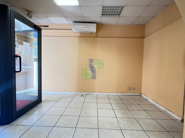 Locale commerciale in affitto in corso giuseppe mazzini 208, Livorno