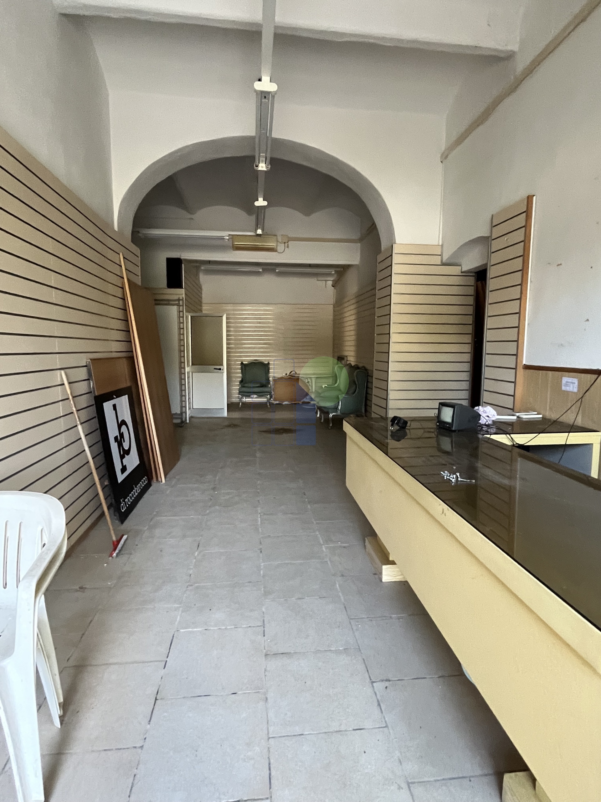 Locale commerciale in affitto in via di montenero, Livorno