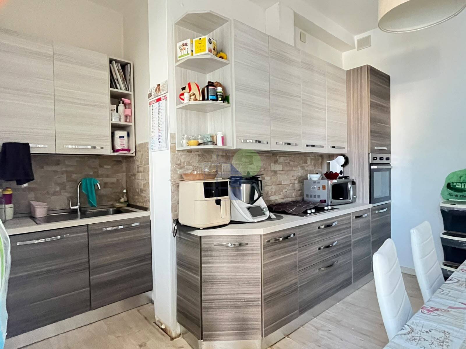 Trilocale da ristrutturare in via roma 89, Livorno