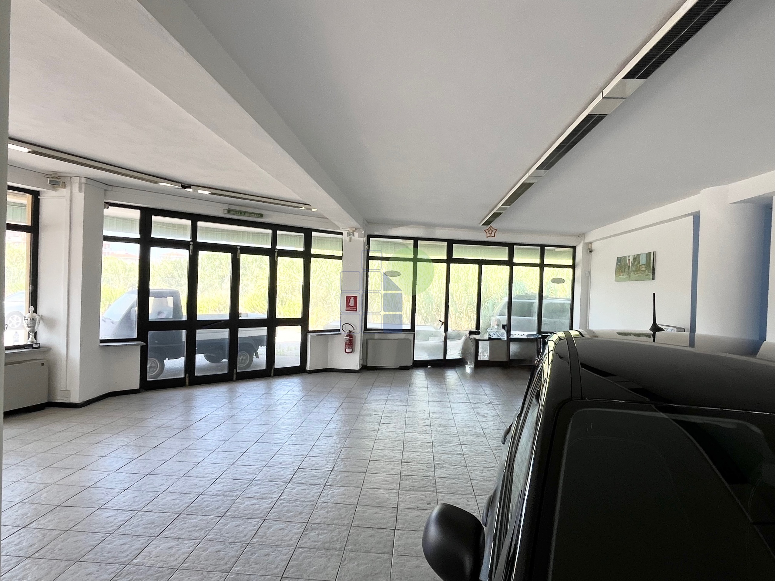 Capannone in affitto in via uberto mondolfi 122, Livorno