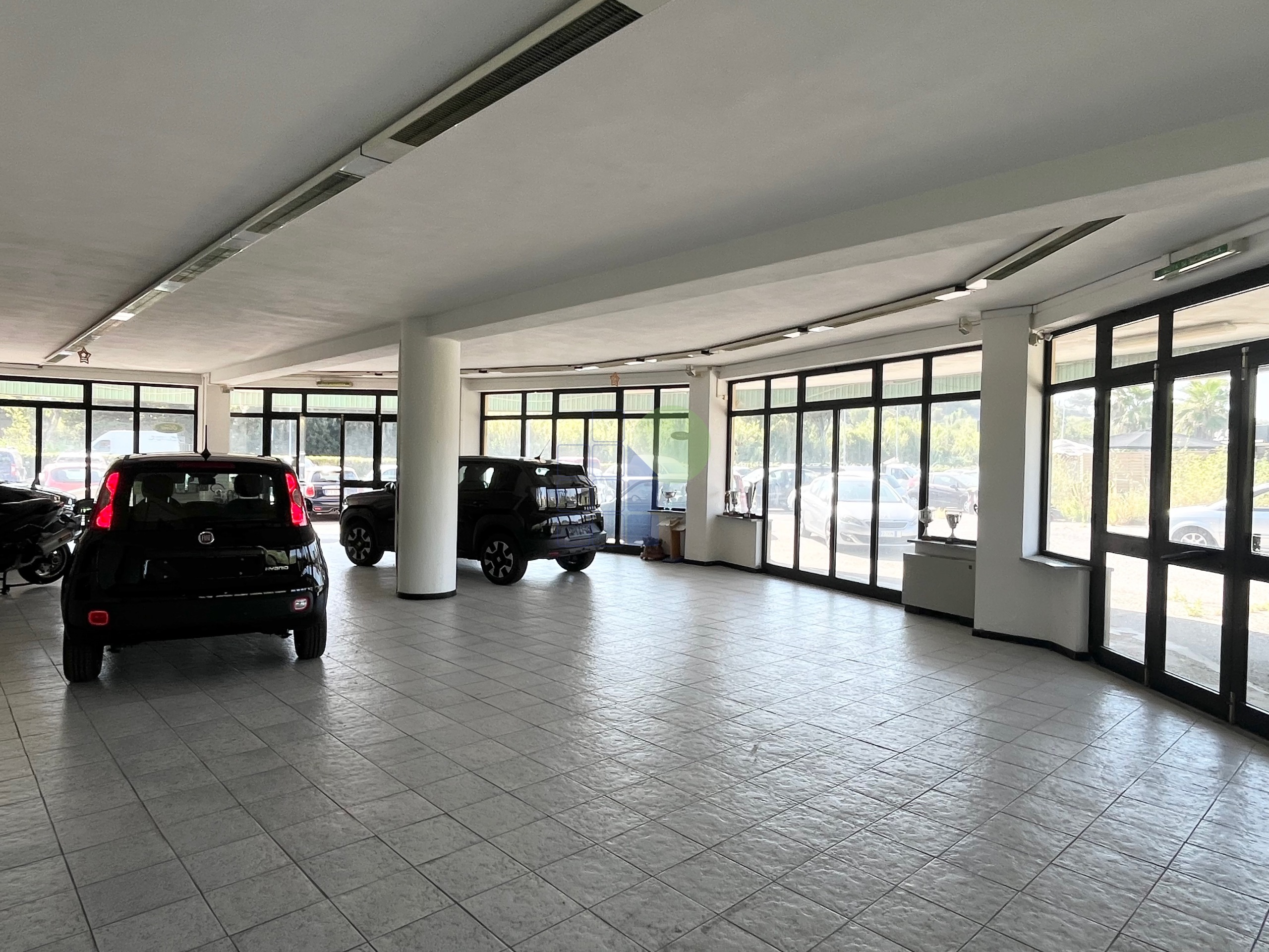 Capannone in affitto in via uberto mondolfi 122, Livorno