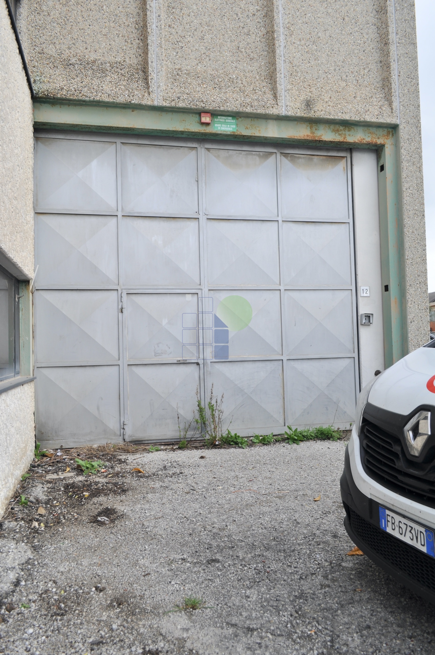 Capannone in vendita in via della padula 11, Livorno