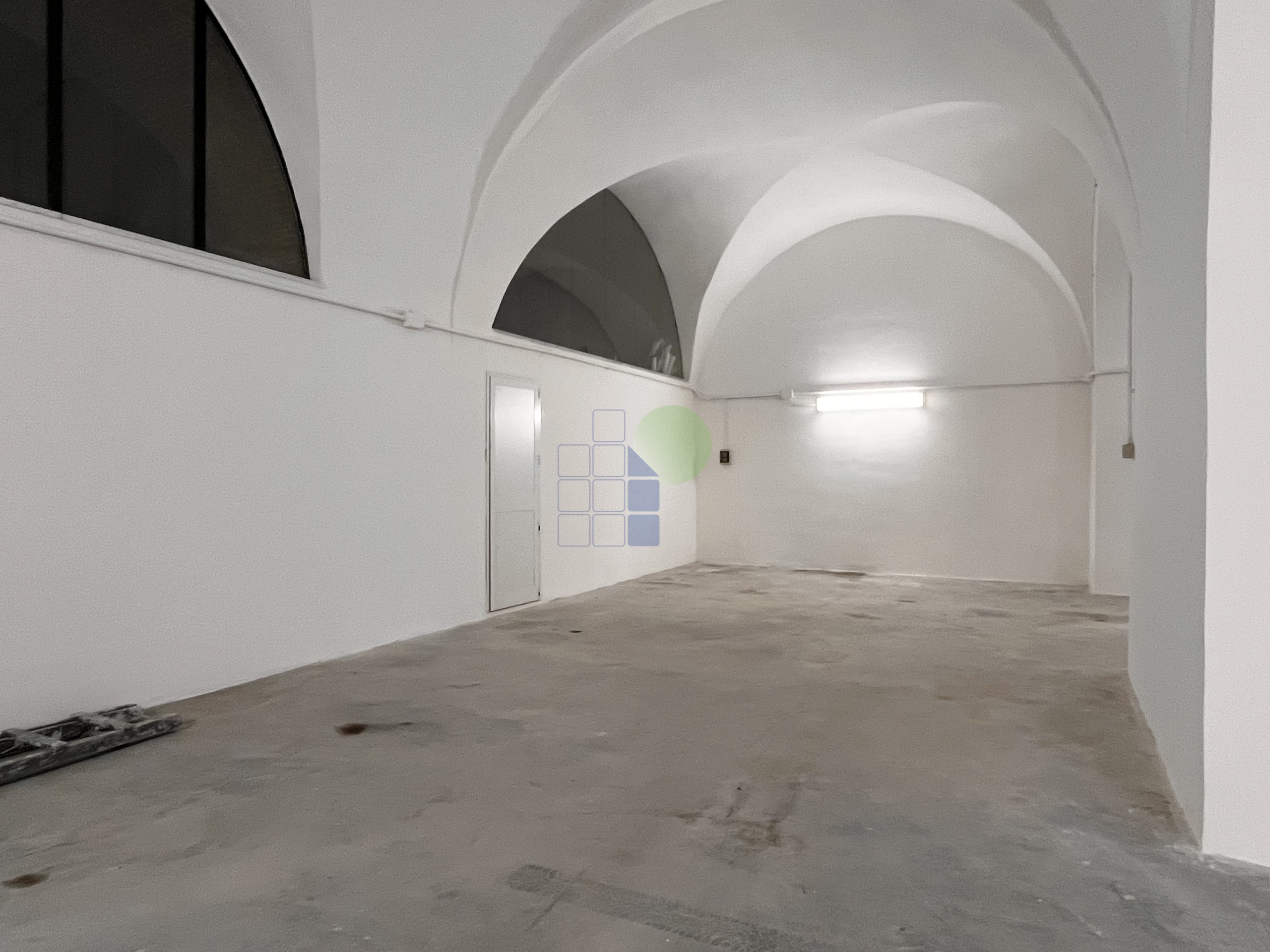 Magazzino in affitto in via del toro 11, Livorno