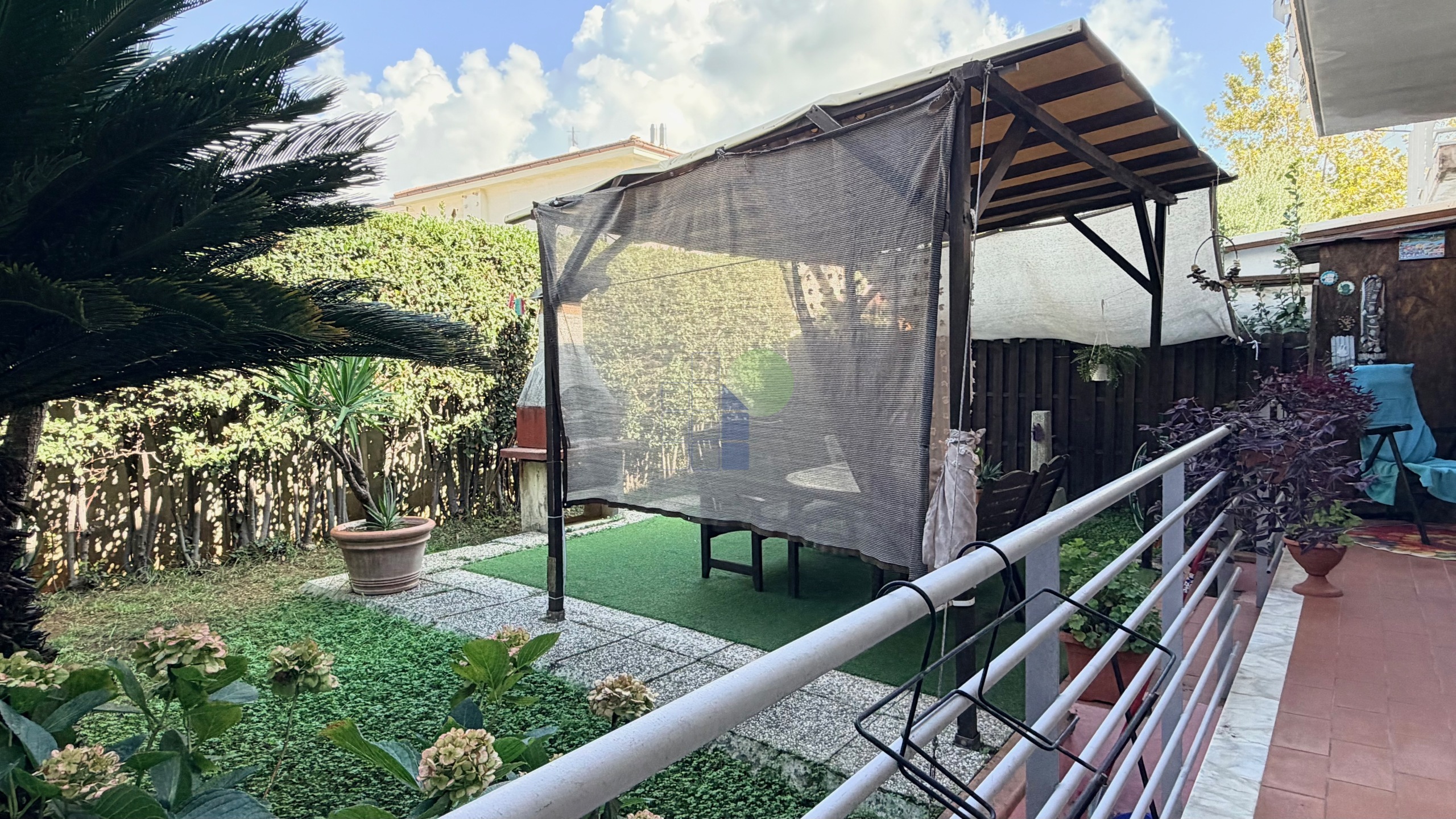 Trilocale con giardino in via cesare tarrini 81, Livorno