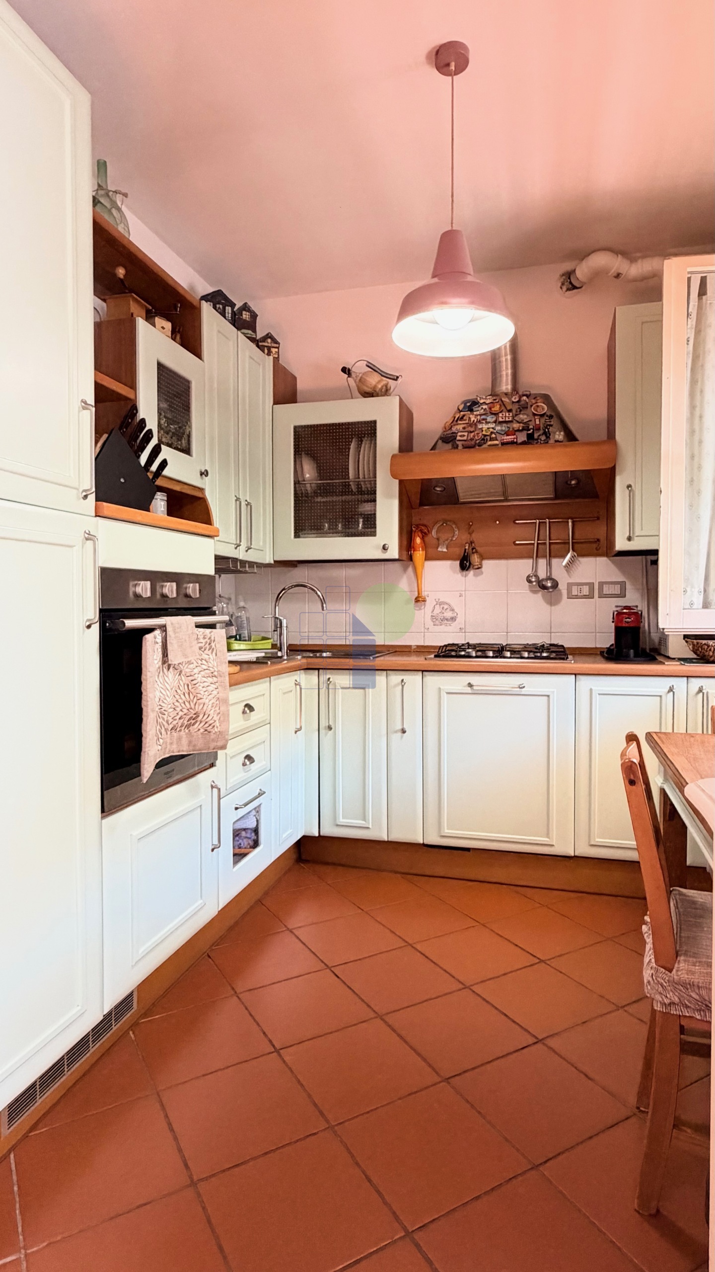 Trilocale con giardino in via cesare tarrini 81, Livorno