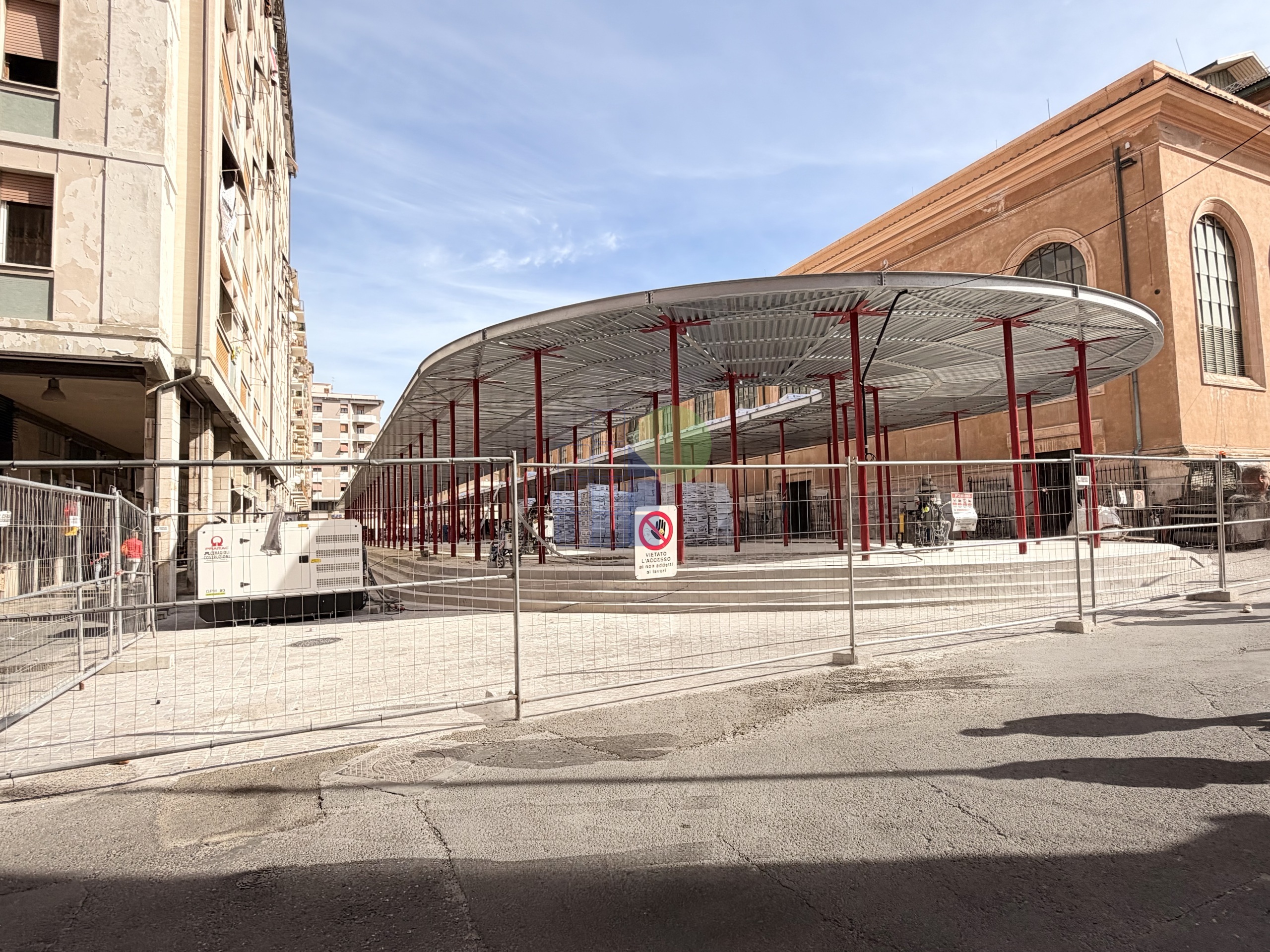Locale commerciale in affitto in via buontalenti 120, Livorno