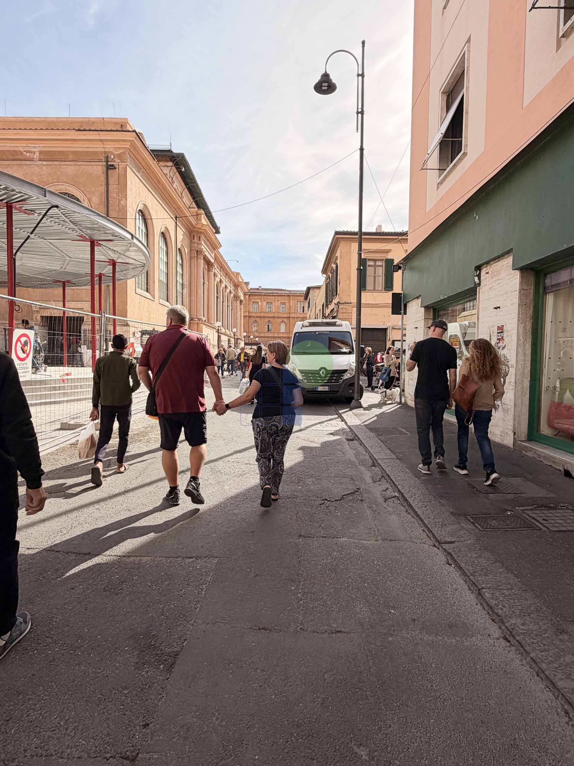 Locale commerciale in affitto in via buontalenti 120, Livorno