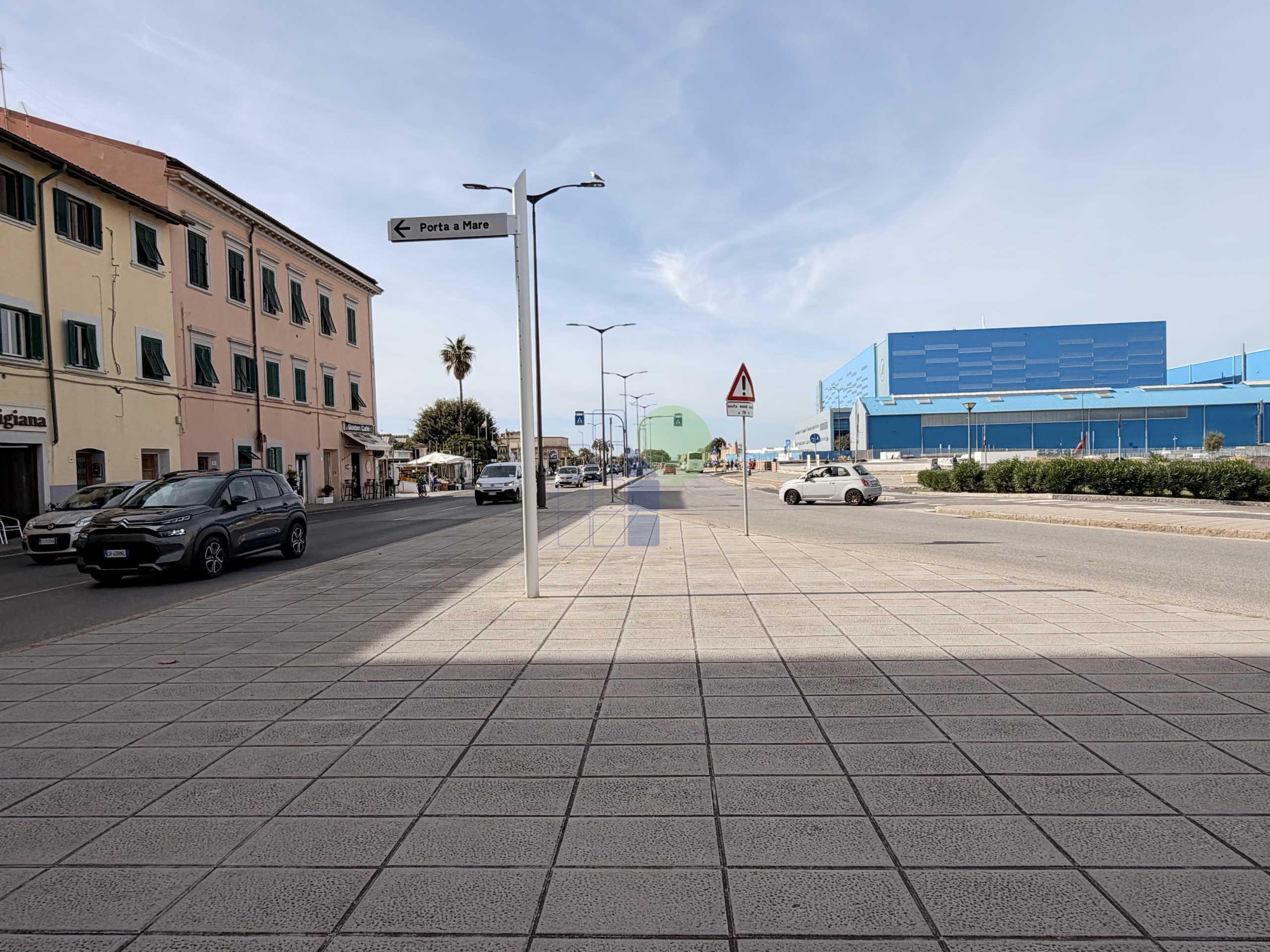 Locale commerciale in affitto in piazza mazzini 98, Livorno