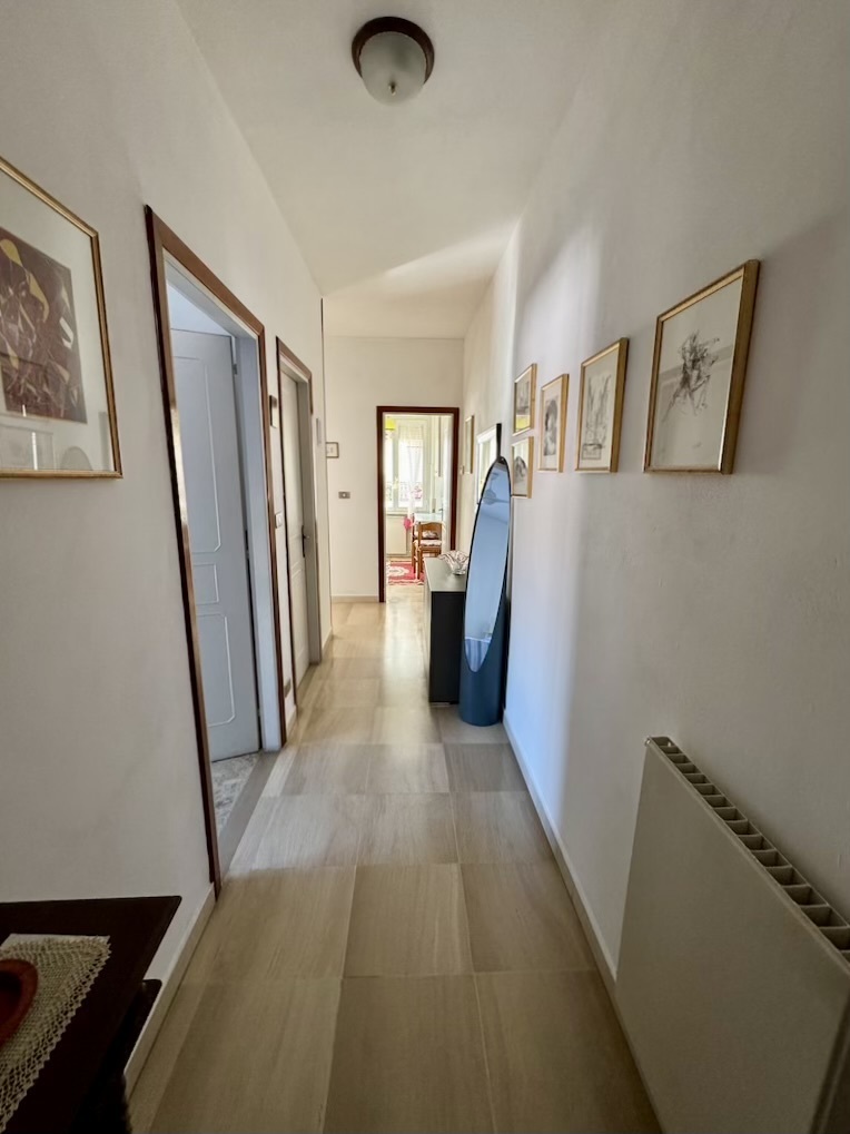 Bilocale con box in via papa giovanni xxiii, Taggia