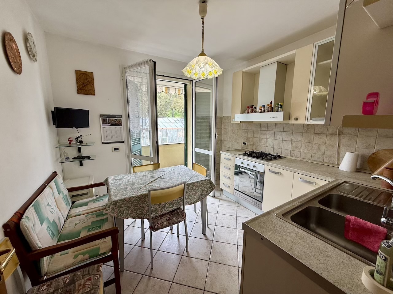 Villetta a schiera con terrazzo in via san francesco, Taggia