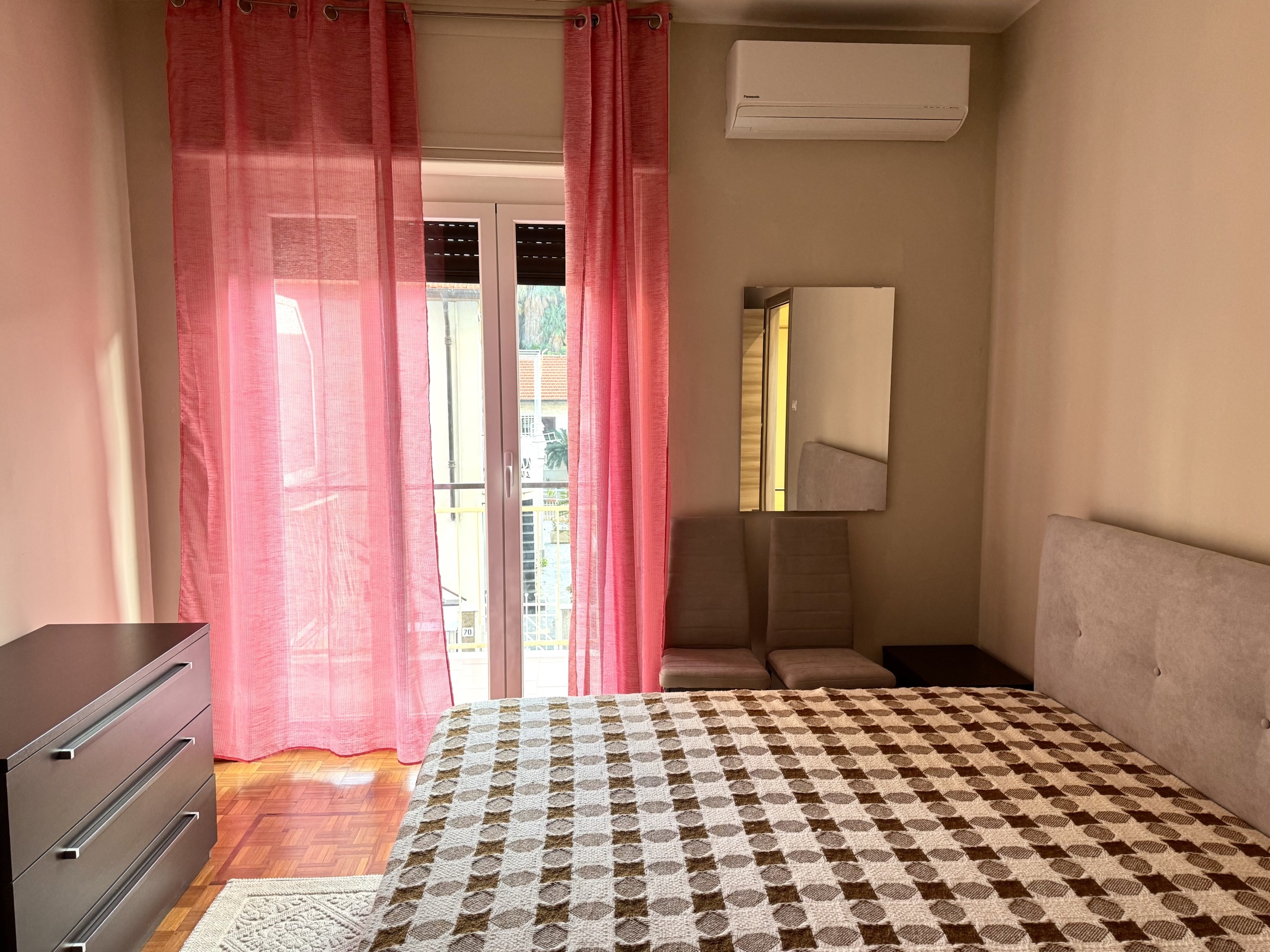 Bilocale in vendita in via nuvolone, Taggia