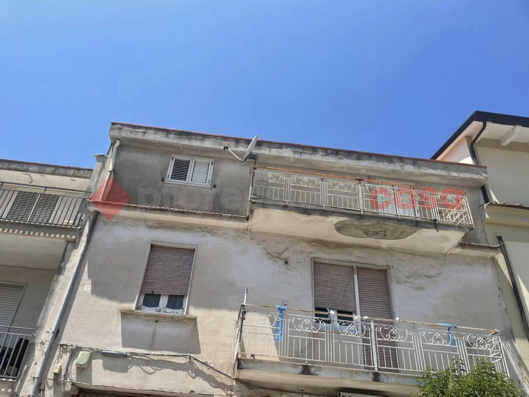 Stabile/Palazzo in vendita a Bellona