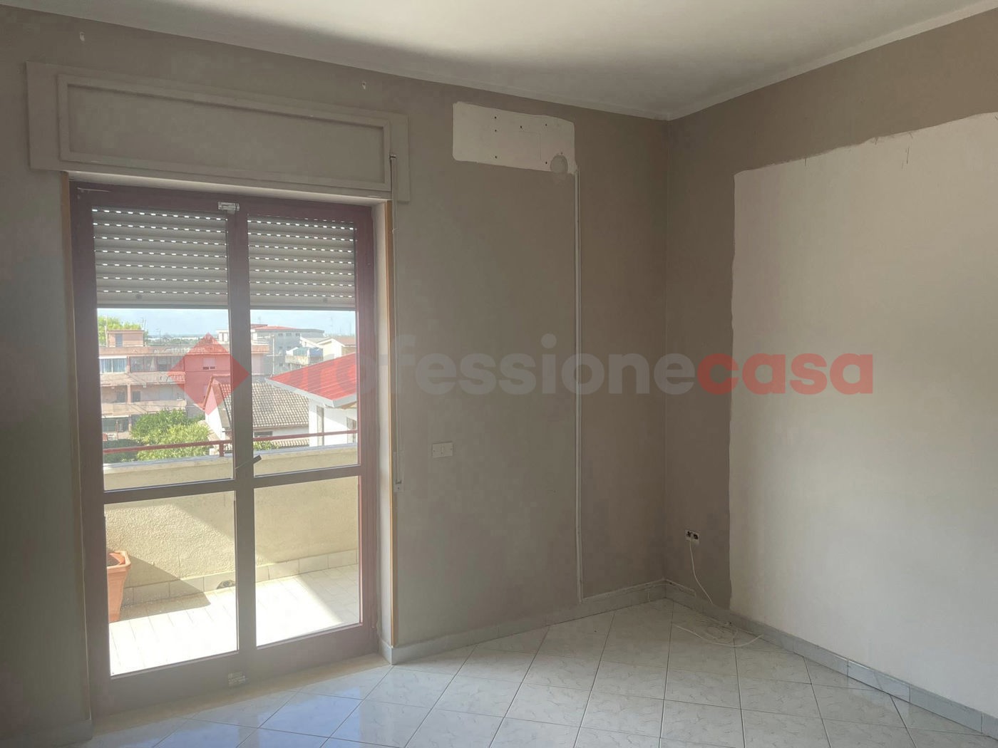 Trilocale in affitto a Vitulazio