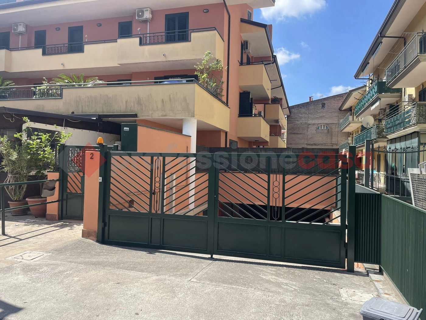 Box/Garage 13mq in vendita a Vitulazio