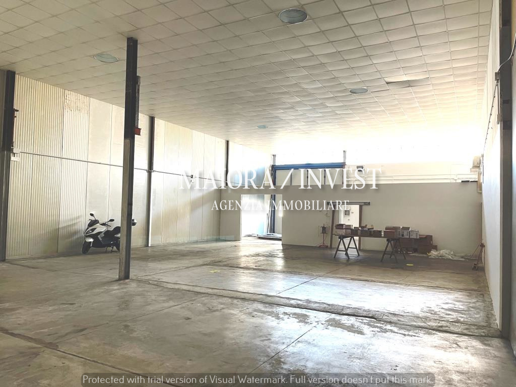 Capannone da ristrutturare in via del lavoro 9, San Benedetto del Tronto