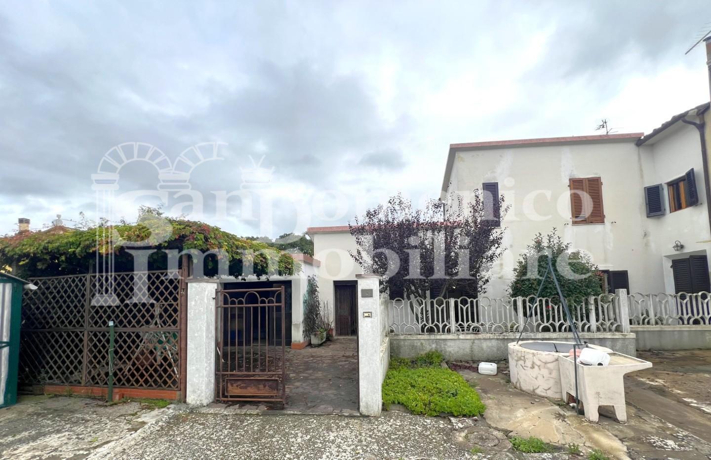 Casa indipendente con giardino, Cascina san lorenzo alle corti