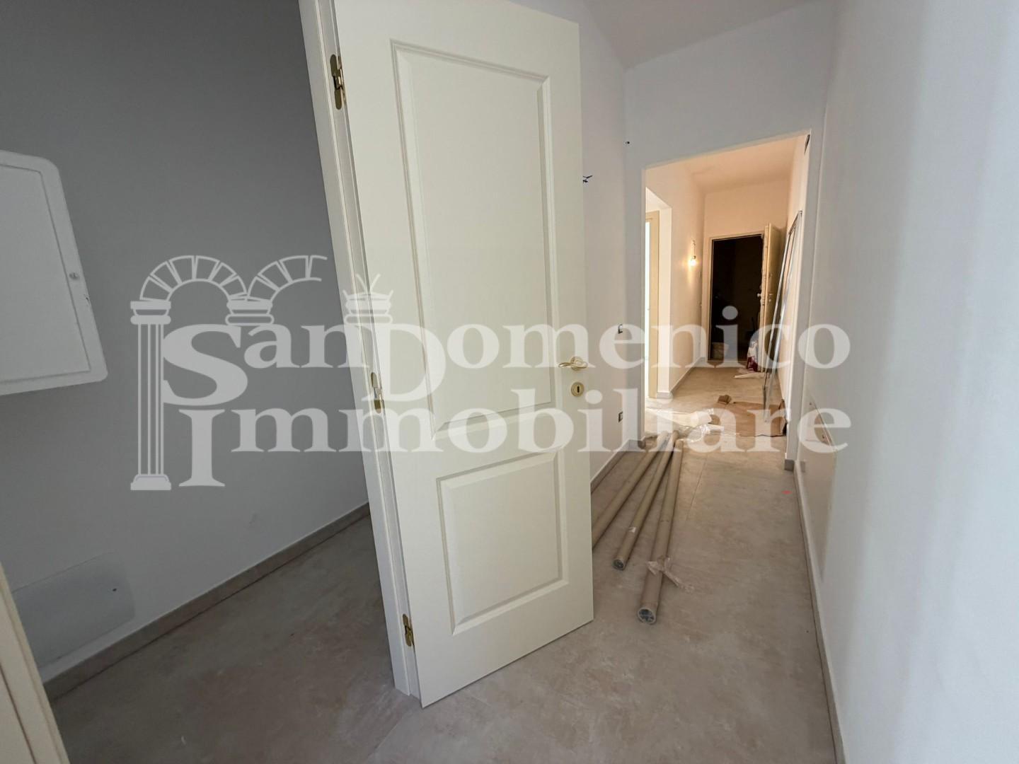 Quadrilocale con terrazzo a Cascina