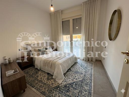 Appartamento con terrazzi a Cascina