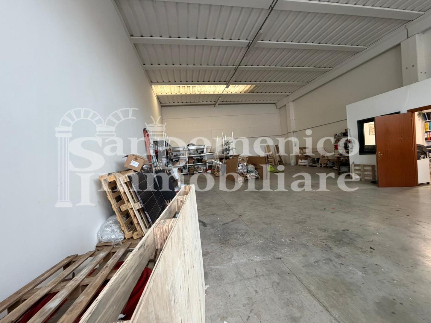 Capannone ristrutturata, Vicopisano lugnano