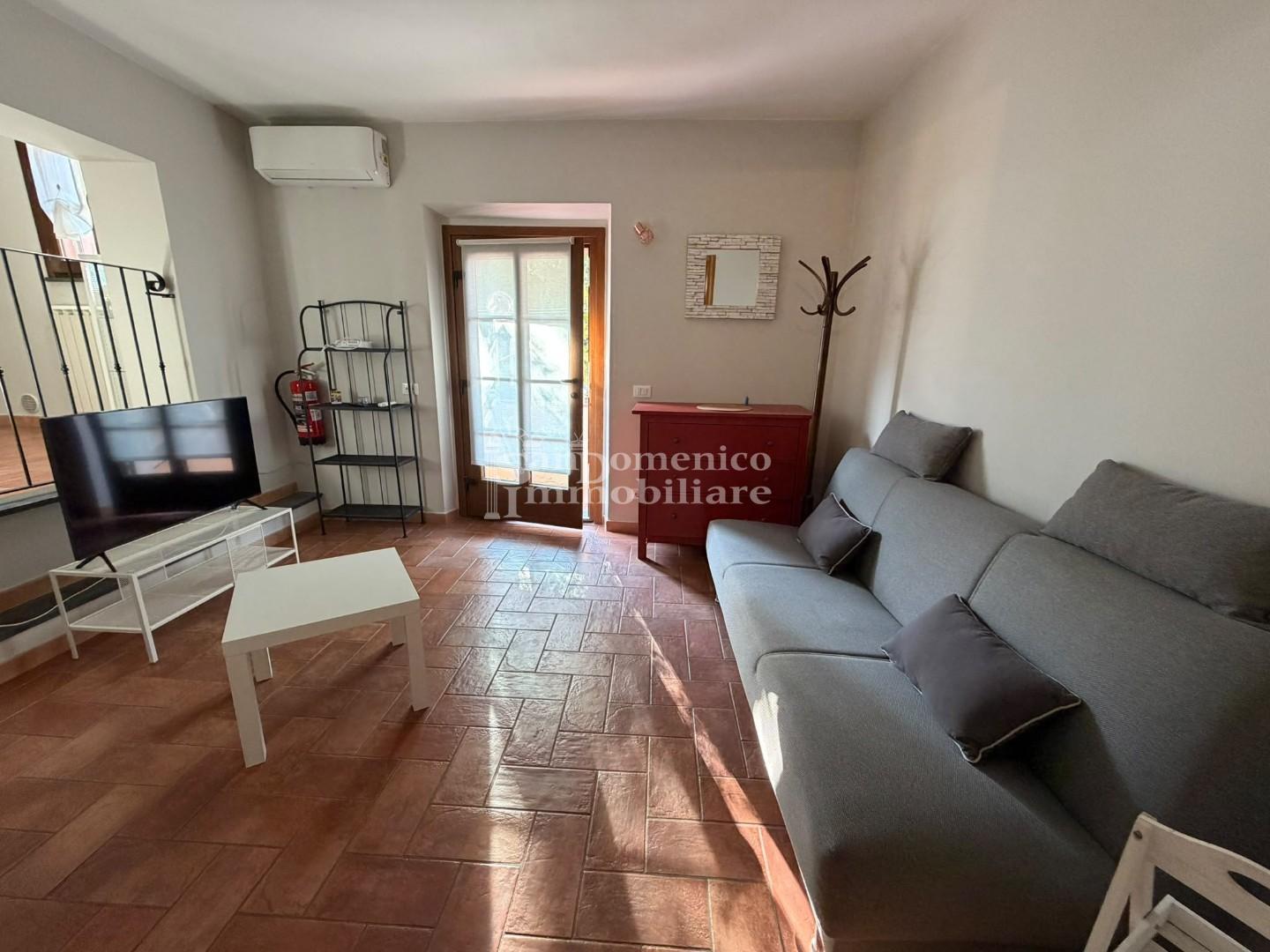 Trilocale arredato in affitto a Calci