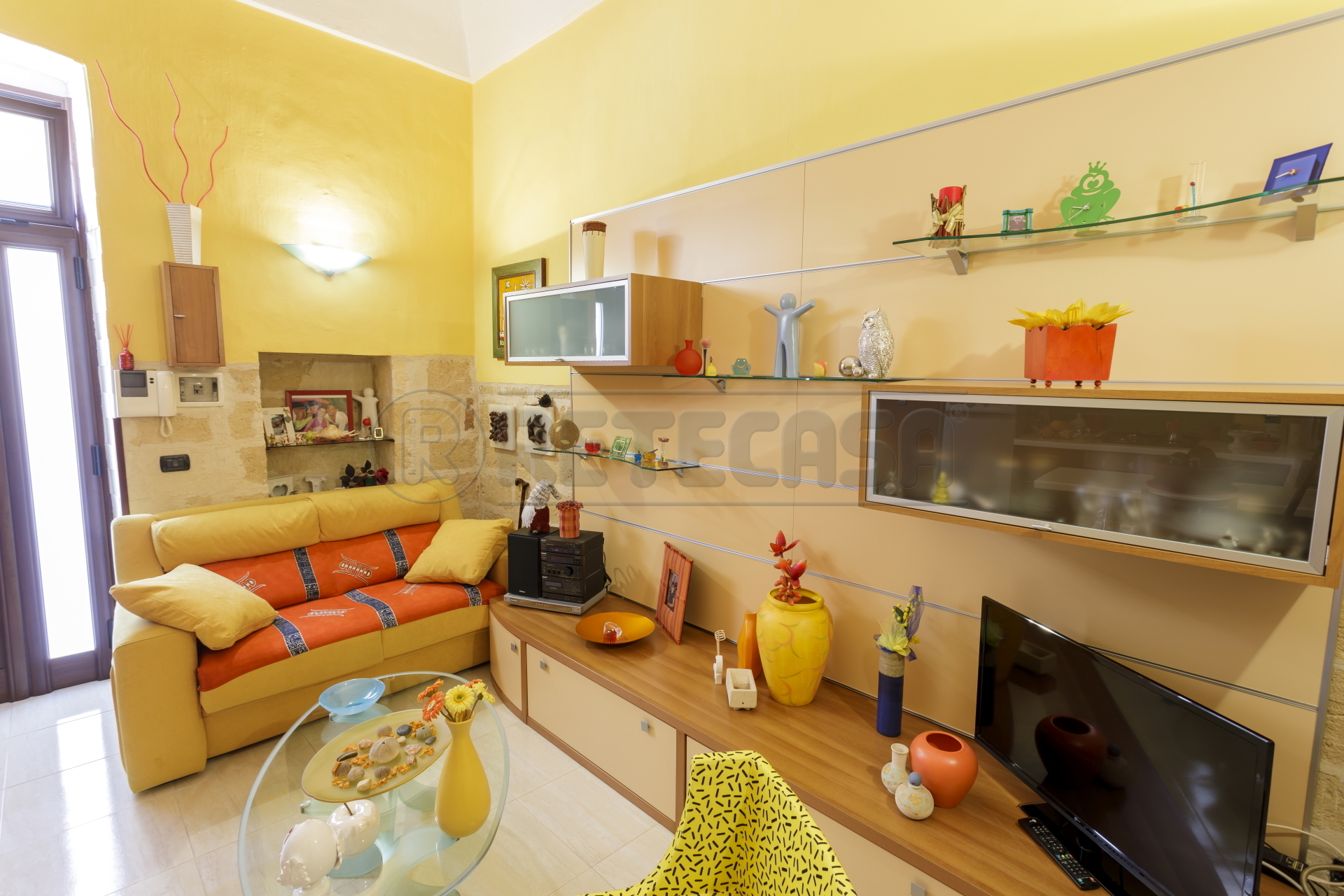 Bilocale con giardino in via m. r. imbriani 8, Nard