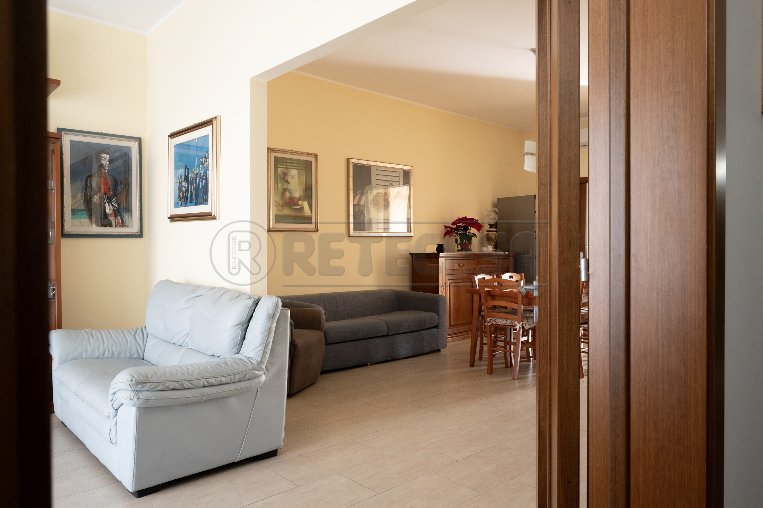 Appartamento con giardino in via ignazio falconieri 8, Nard�