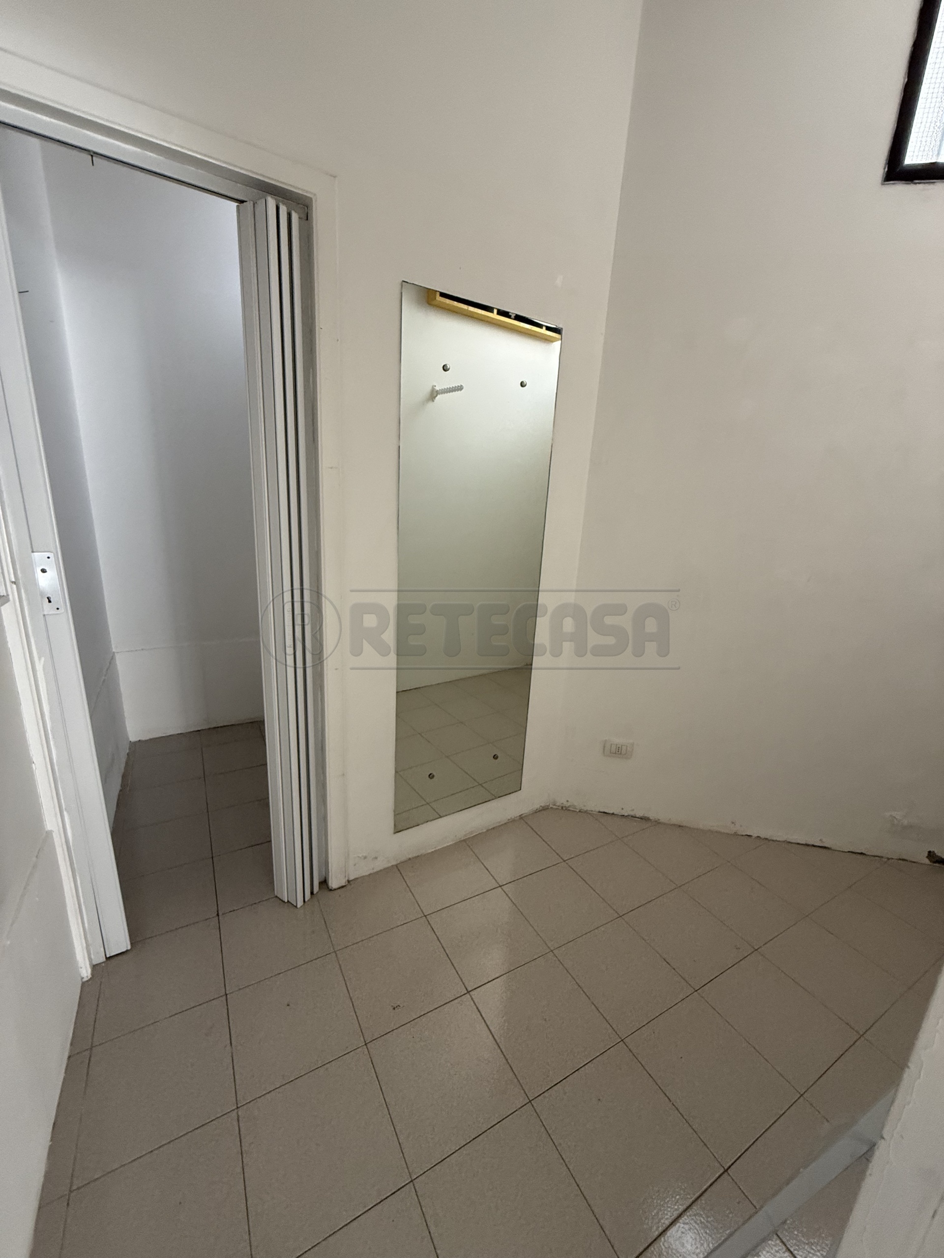 Locale commerciale in affitto in via generale cantore 6, Nard�