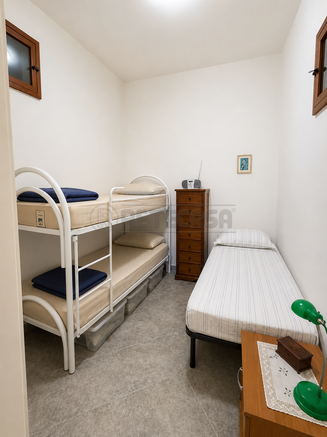 Quadrilocale con terrazzo in via pitagora 39, Nard�