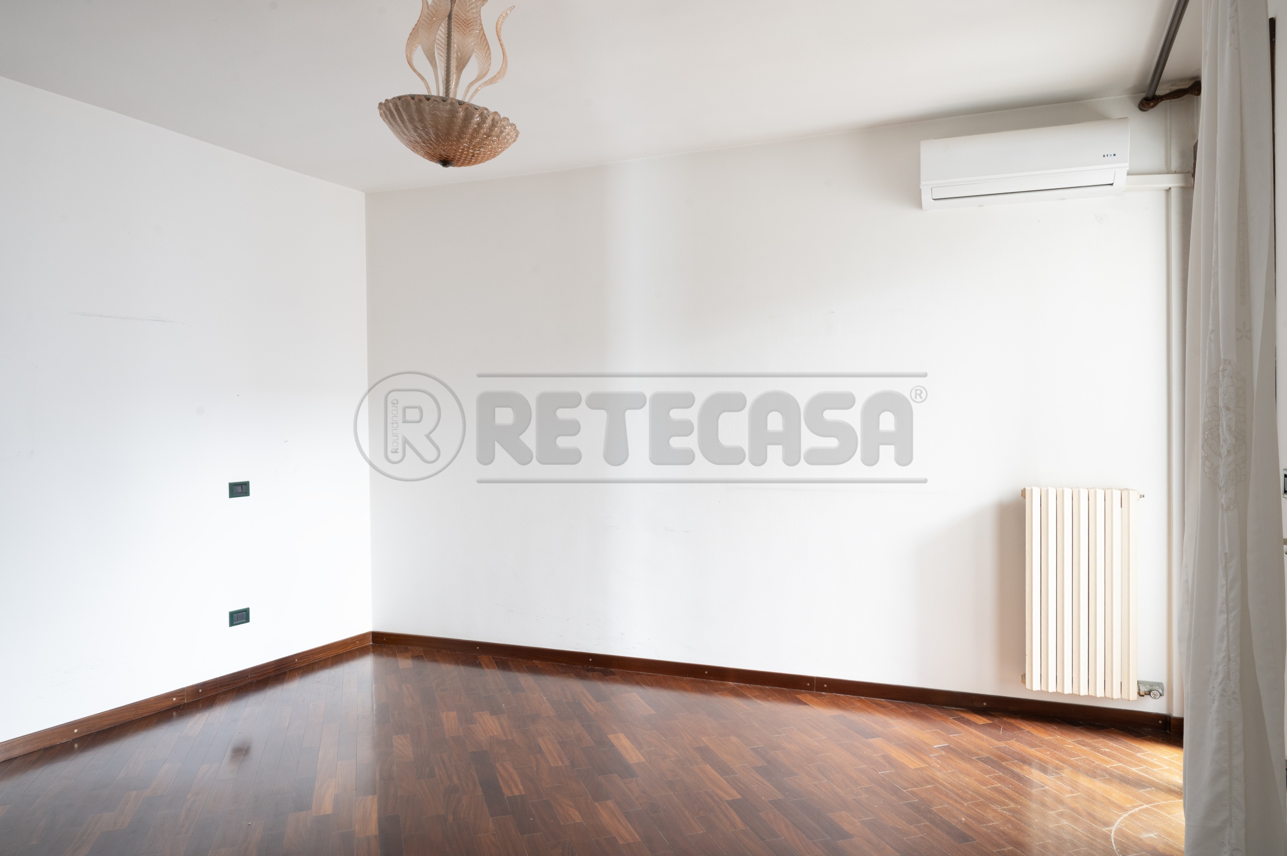 Attico con terrazzo in via pastrengo 1b, Nard�