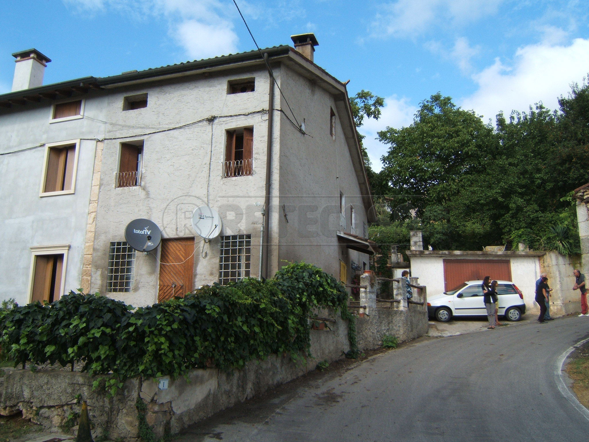 Casa indipendente con giardino in via roma 10, Val Liona