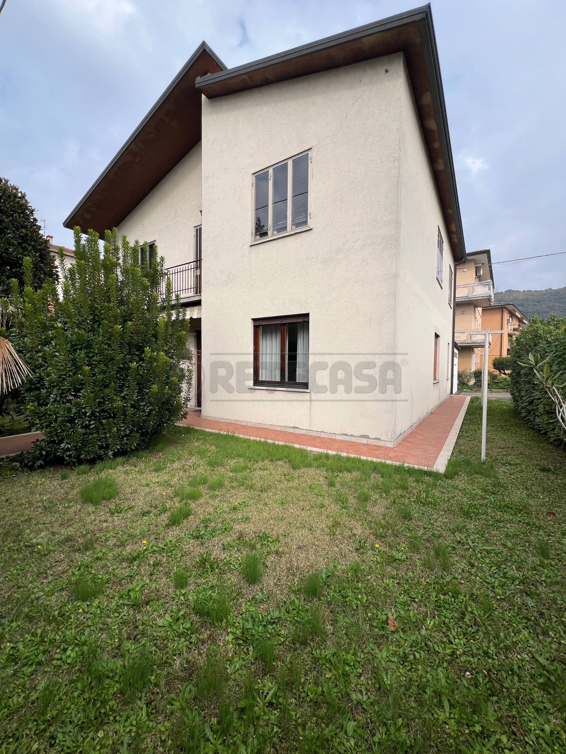 Casa indipendente con giardino in via b. croce 18, Brendola