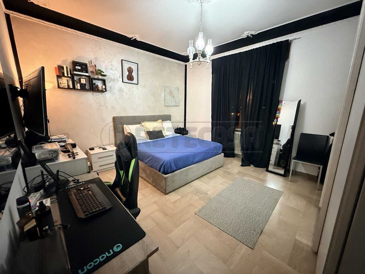 Appartamento con terrazzo in zona valle, Montecchio Maggiore