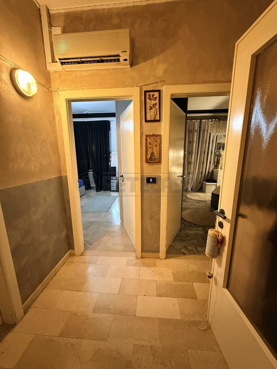 Appartamento con terrazzo in zona valle, Montecchio Maggiore