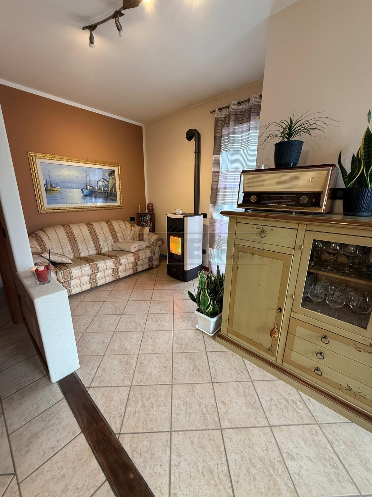 Quadrilocale con terrazzo a Val Liona