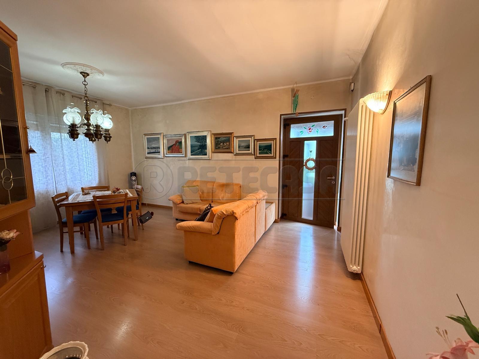 Appartamento con terrazzo a Montecchio Maggiore