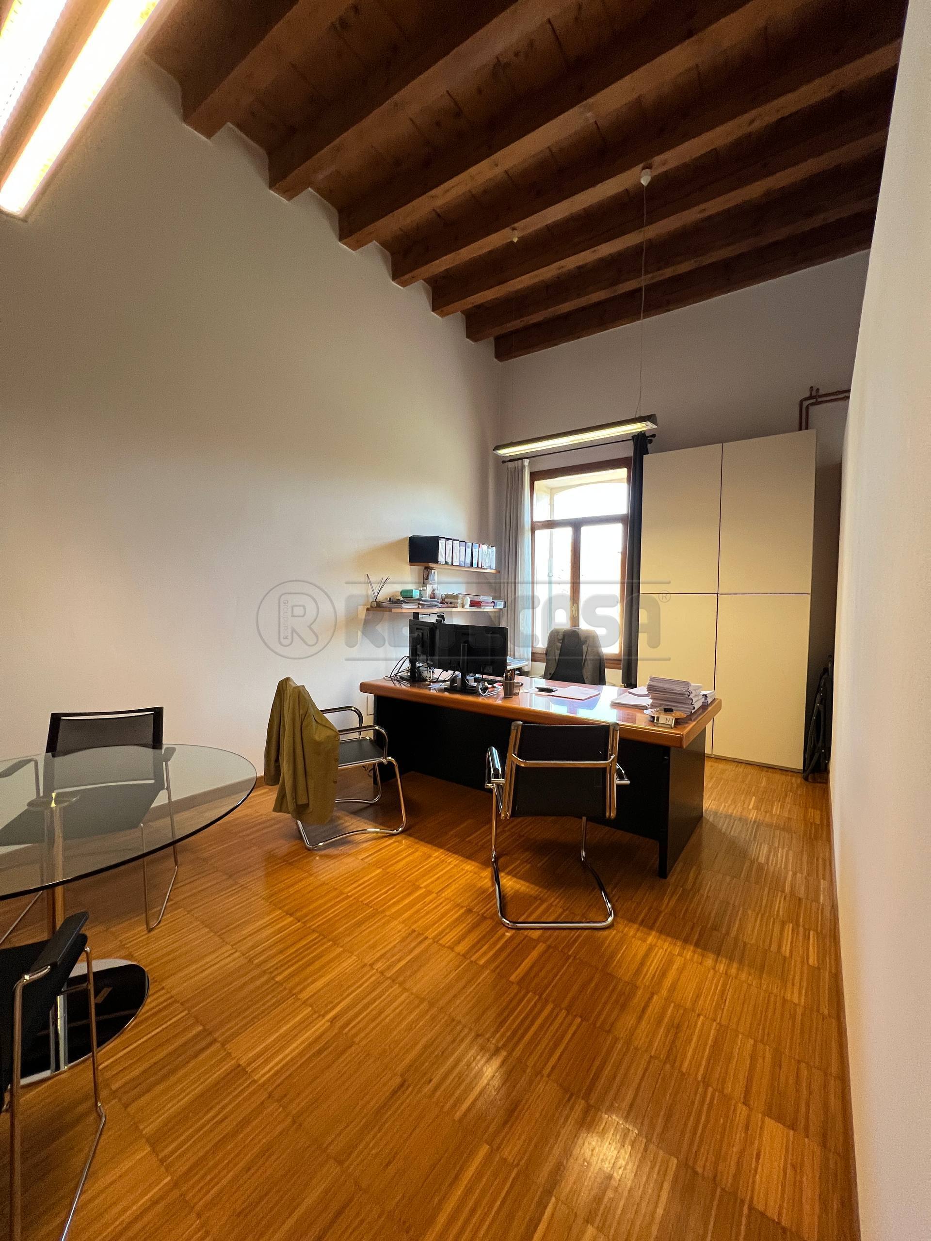 Ufficio in affitto in via f. crispi 2, Barbarano Mossano