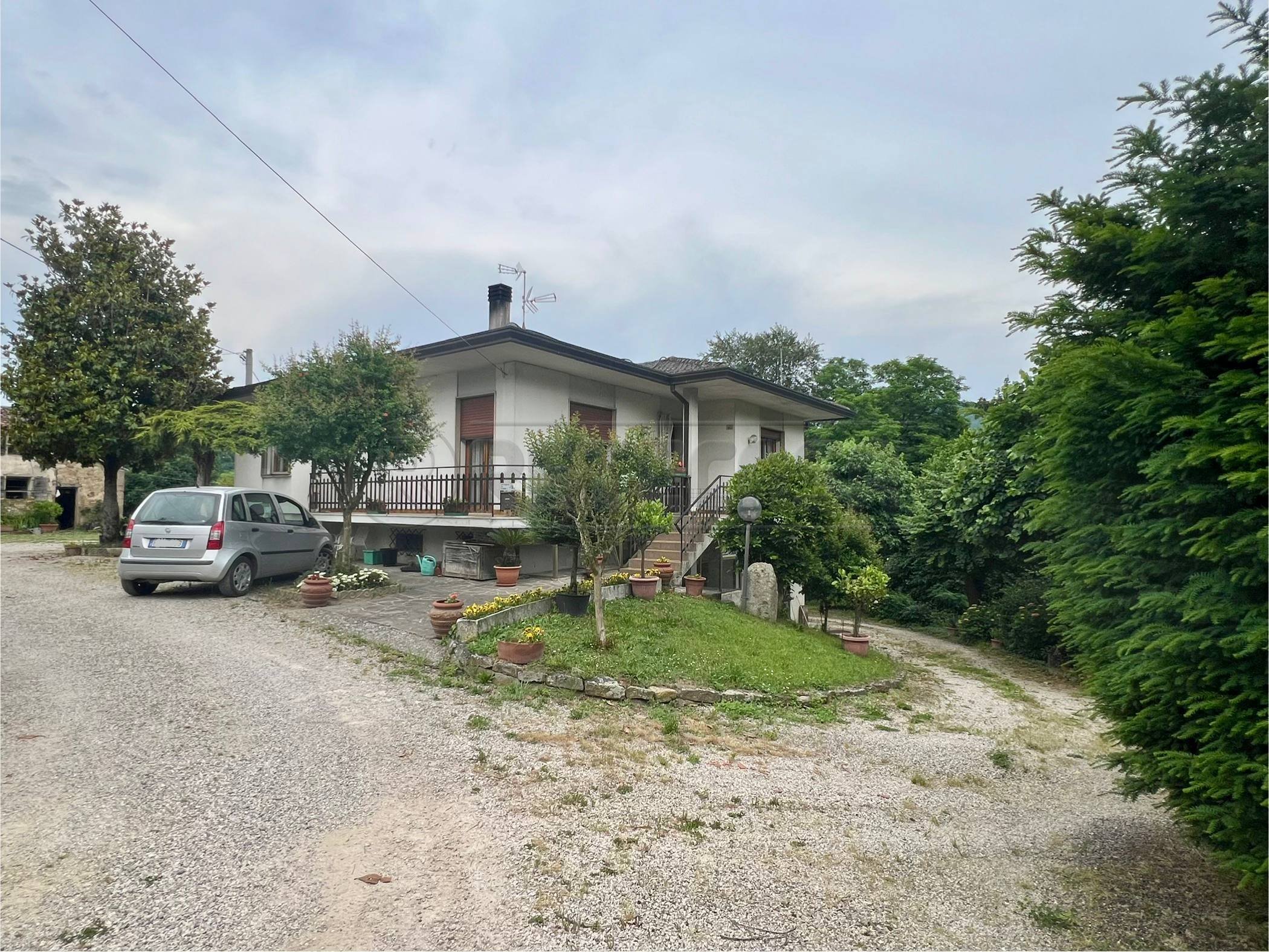 Villetta a schiera con giardino in via monte venda 516, Vo