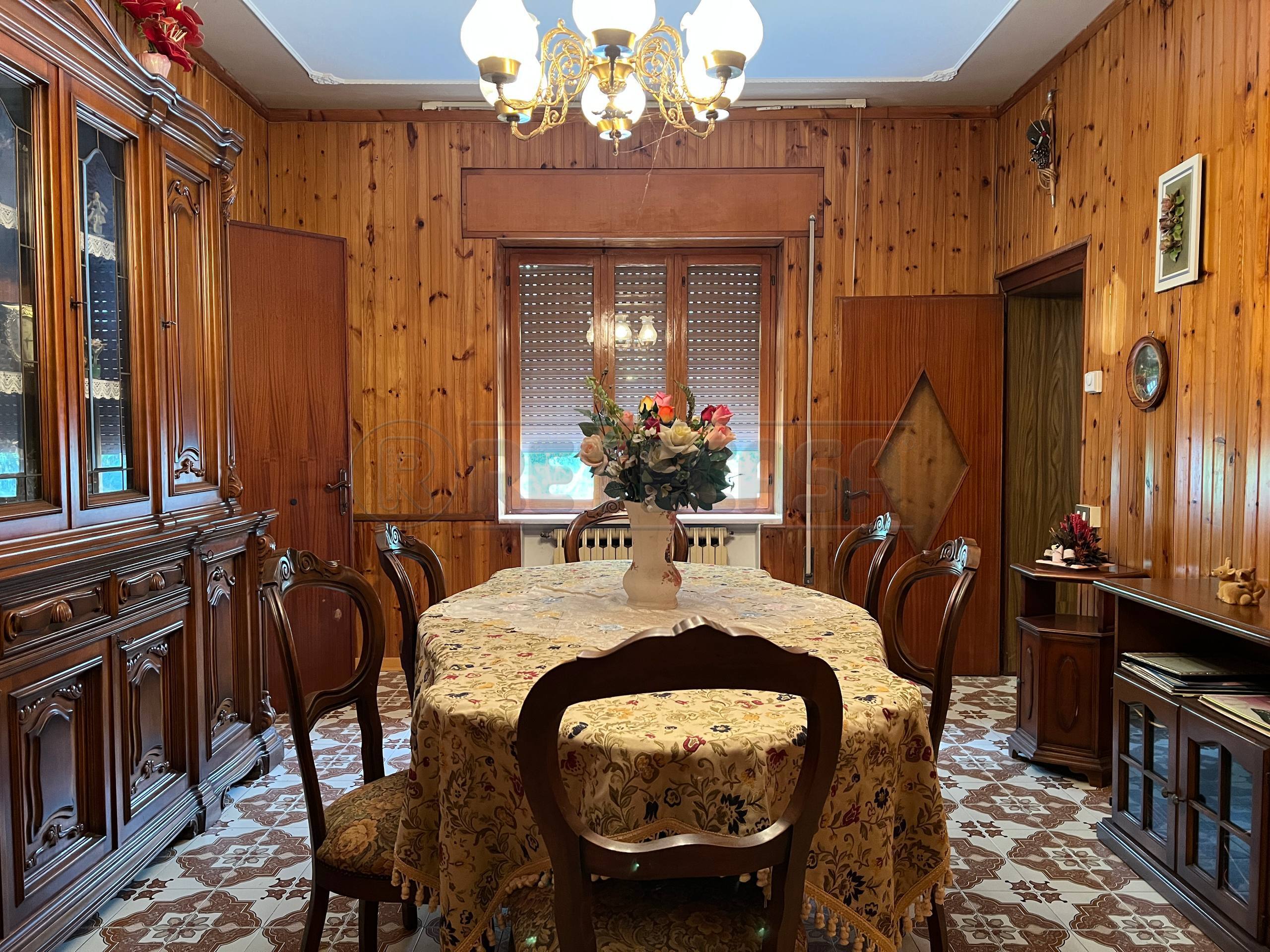 Casa indipendente con giardino in via, Val Liona