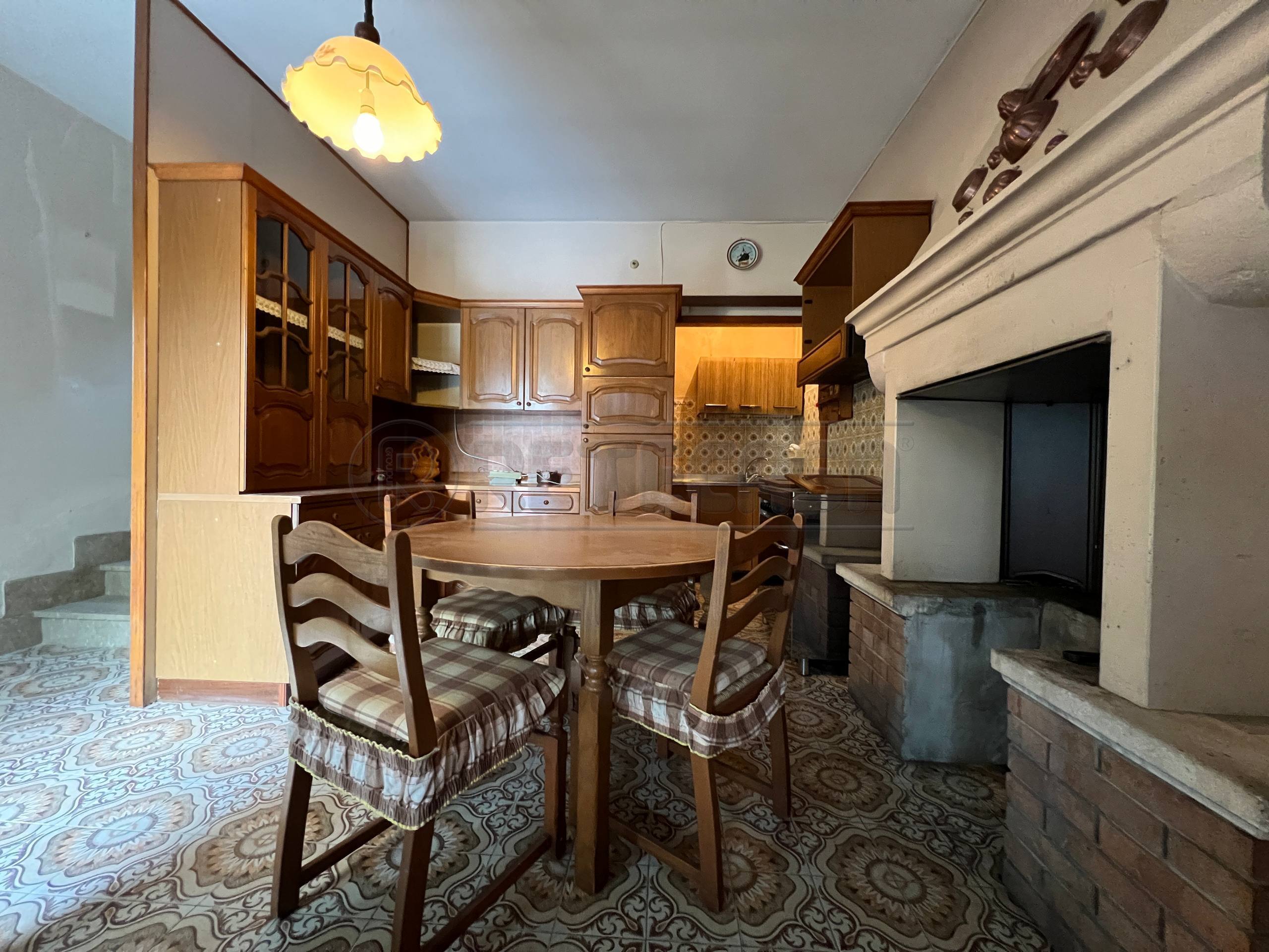 Casa indipendente con giardino in via, Val Liona