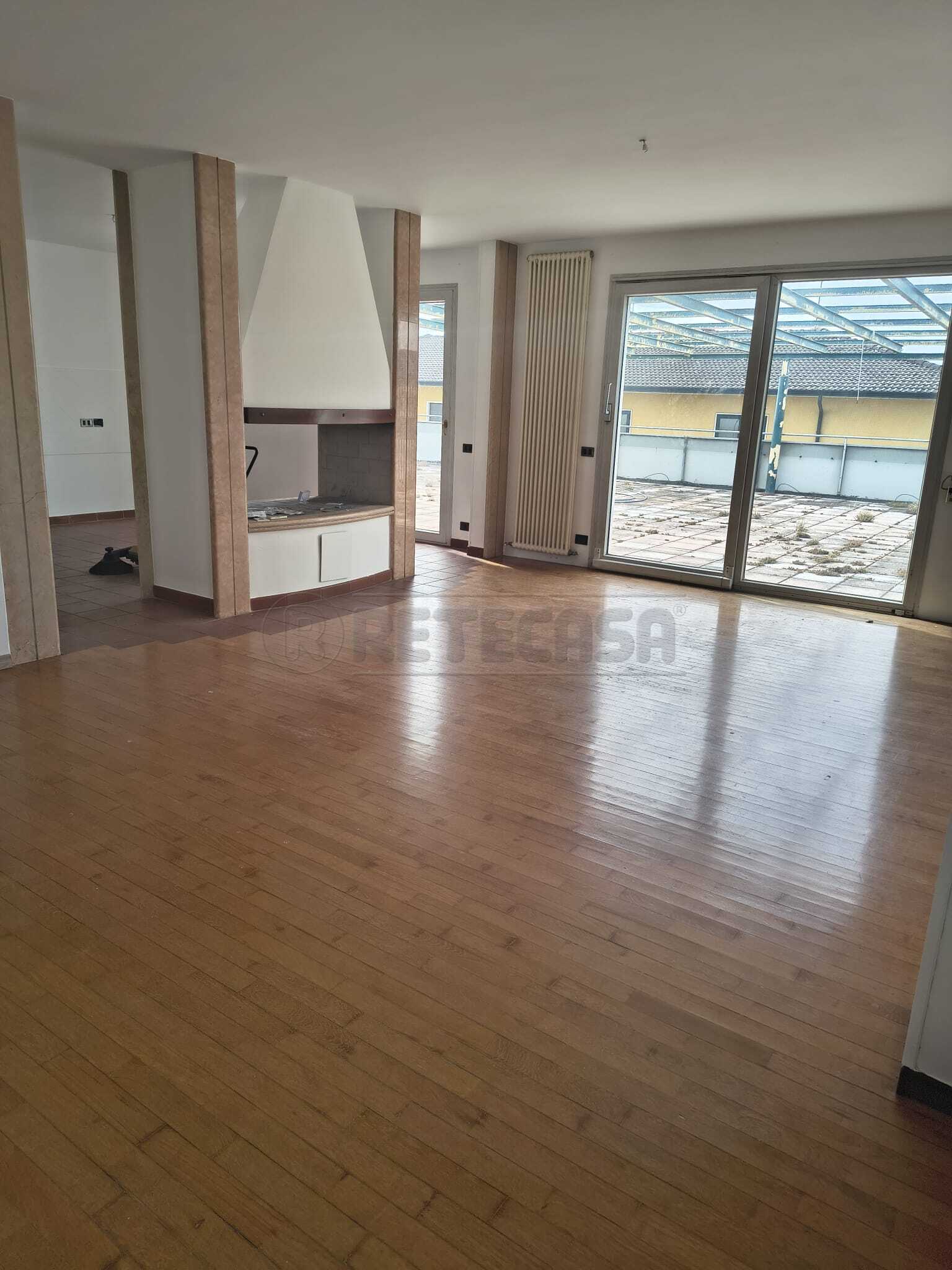 Appartamento con terrazzo a Creazzo