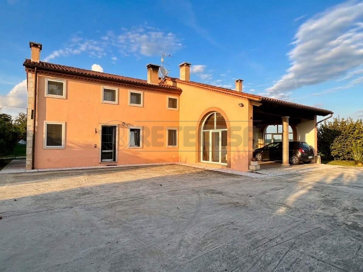 Villetta a schiera con giardino in via roma 43, Sossano