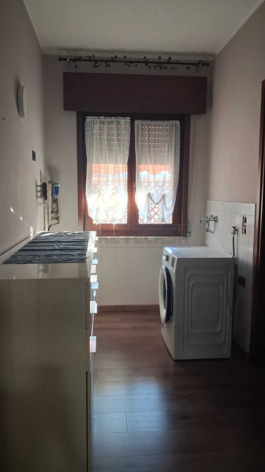 Quadrilocale con terrazzo in via archimede, Montecchio Maggiore