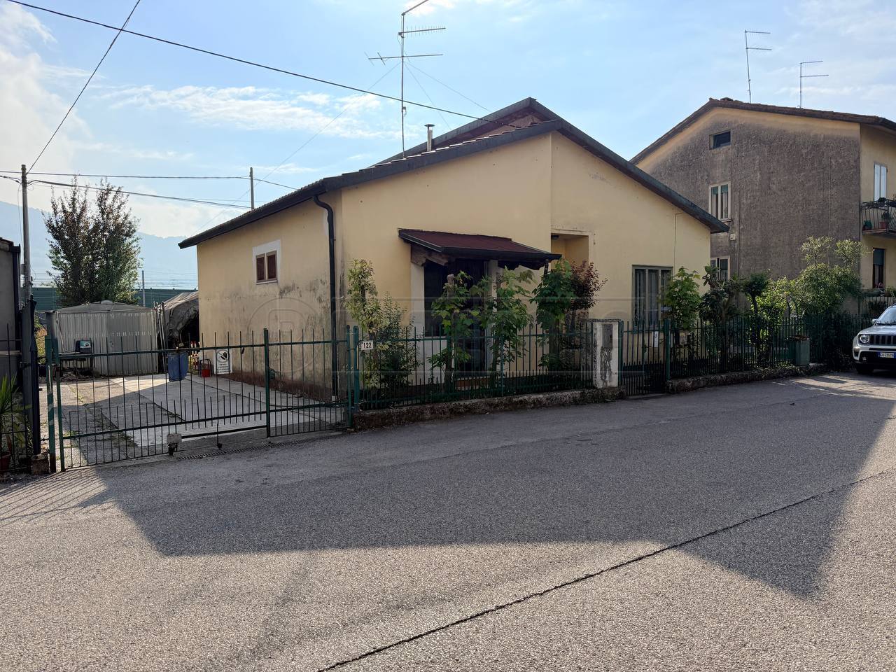 Villetta a schiera con giardino in via fermi 120, Montecchio Maggiore