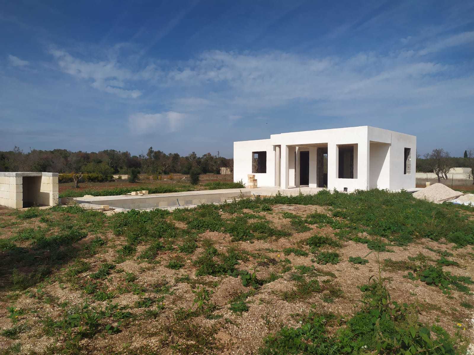 Villa con terrazzo in specchiolla, Carovigno