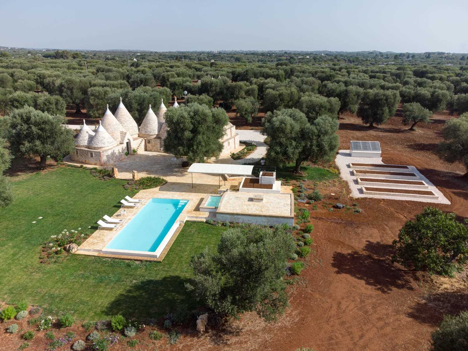 Casa indipendente con giardino in contrada pezze di ferro, Ostuni